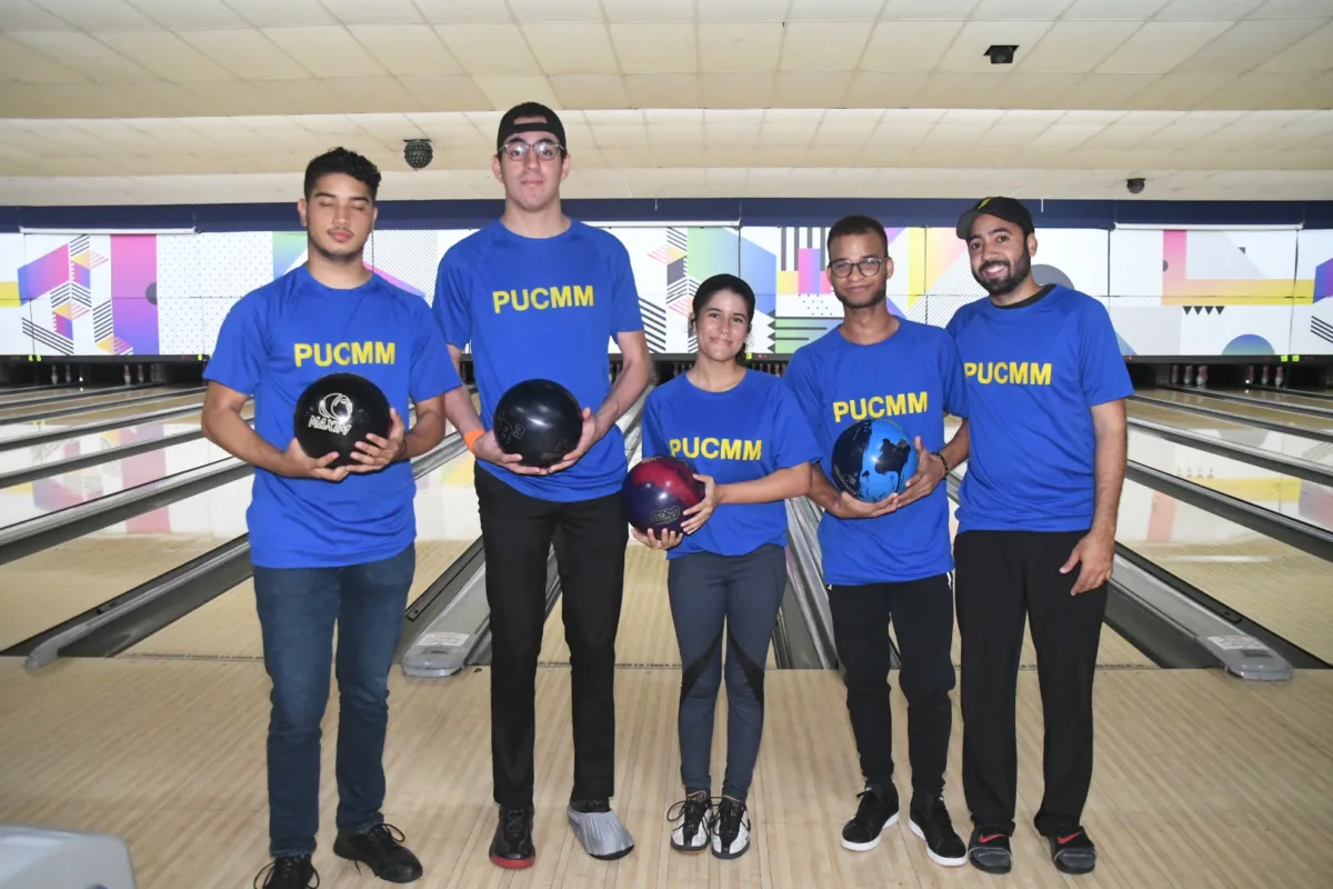 Equipo de boliche de PUCMM se corona campeón en Juegos Universitarios