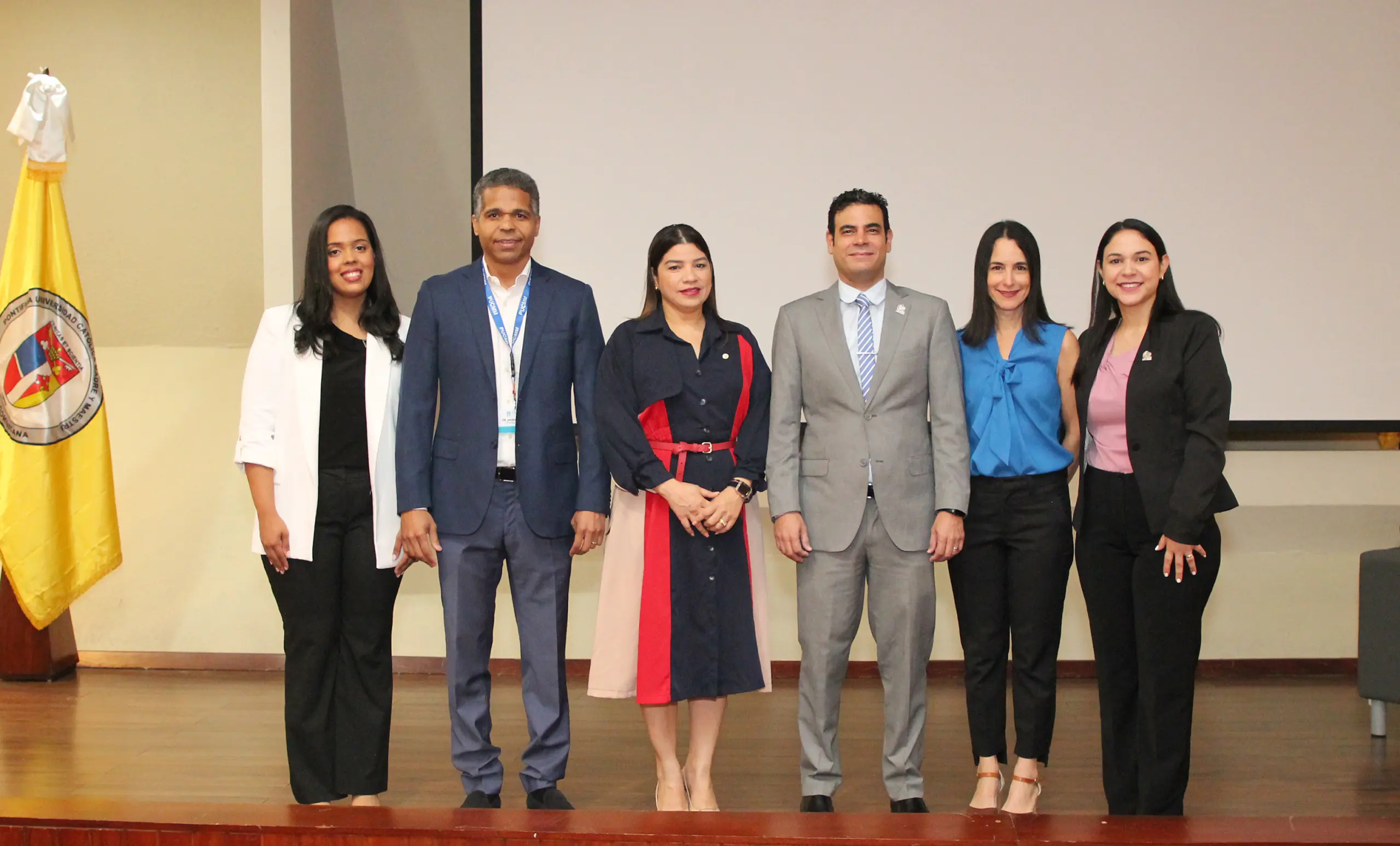 PUCMM realiza quinto Congreso de Estomatología
