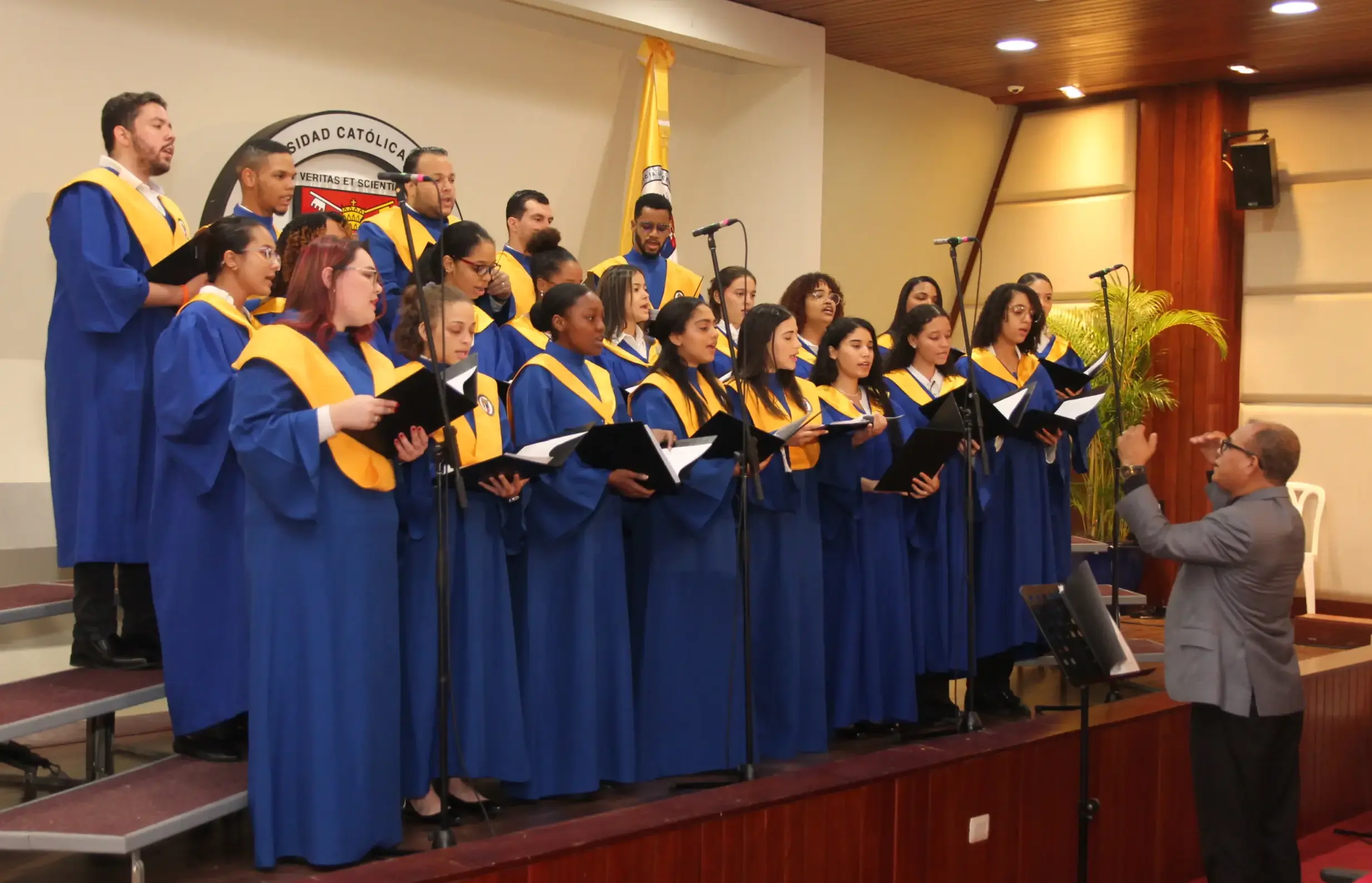 PUCMM celebra su segundo Festival de Coros interuniversitarios