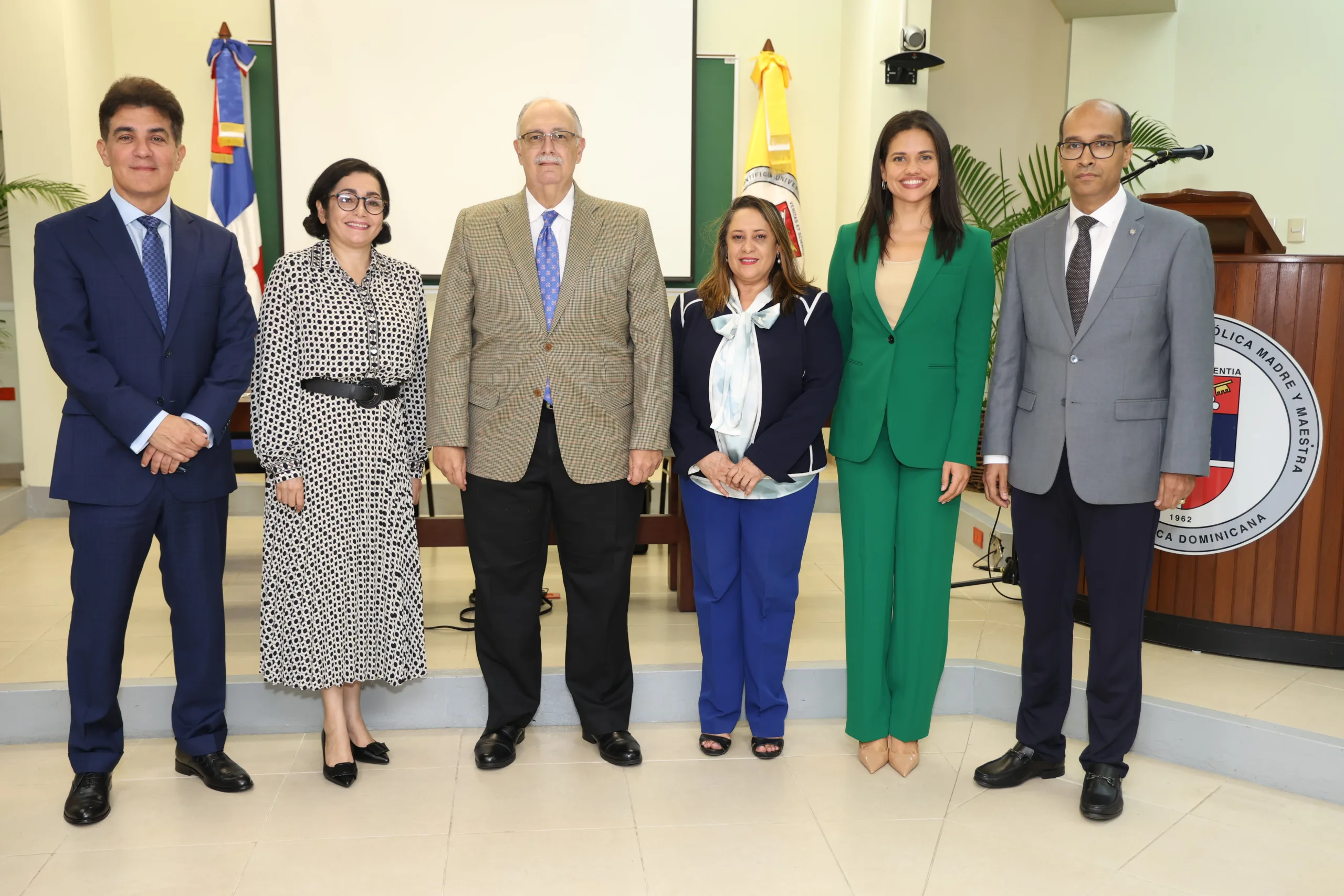 Escuela de Derecho debate los retos de la nueva casación