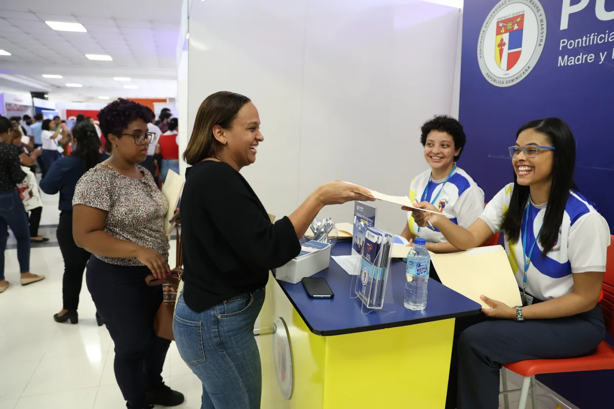 Fundación Madre y Maestra realizará feria de empleos este jueves en Santiago