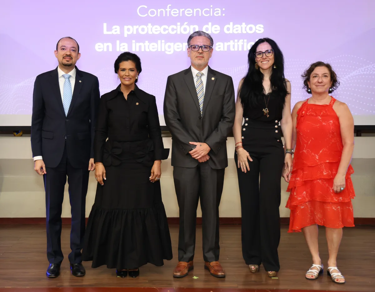 Tribunal Constitucional realiza conferencia sobre la protección de datos en la Inteligencia Artificial