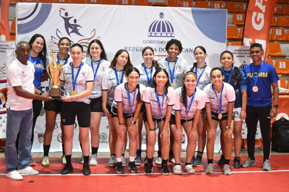 PUCMM logra medallas de plata y bronce Torneo de Fútbol Sala