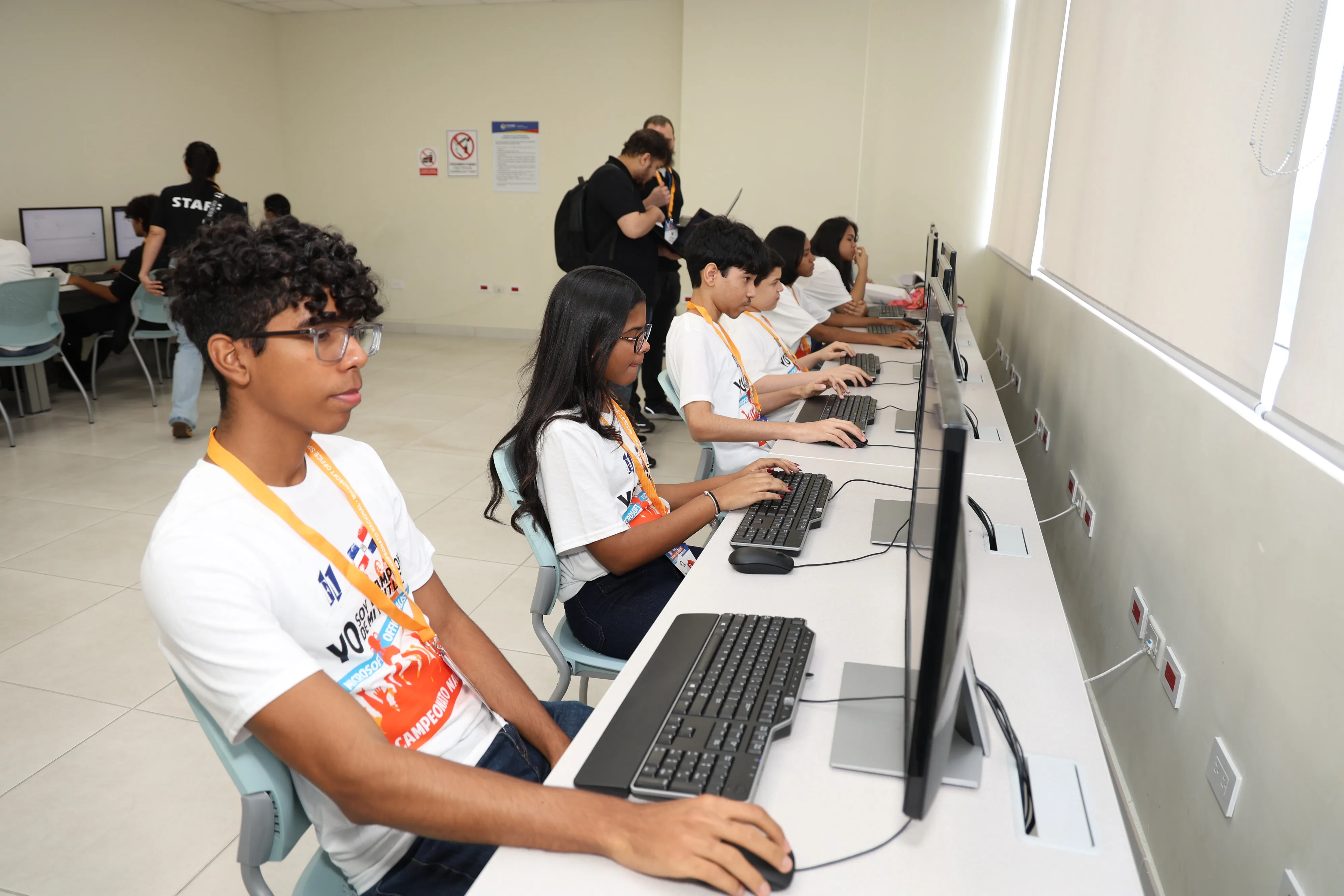 PUCMM acoge la 11.ª Competencia Nacional de Microsoft Office Specialist