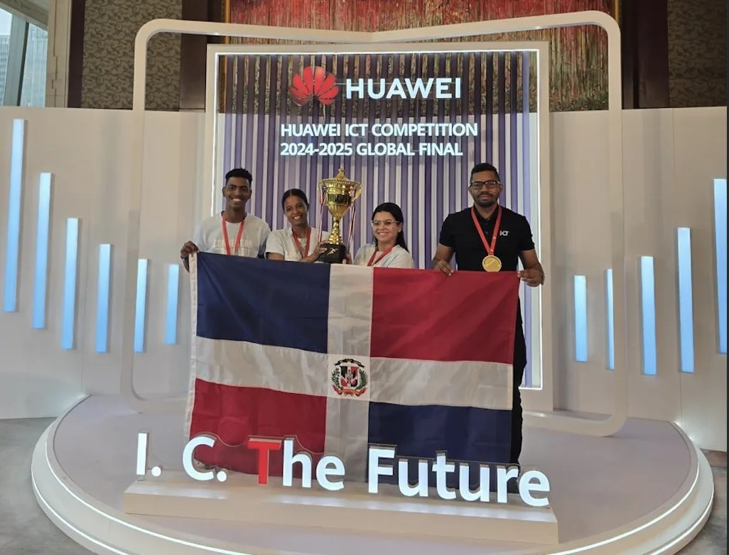 Tercer lugar mundial para PUCMM en la Huawei ICT Global Competition