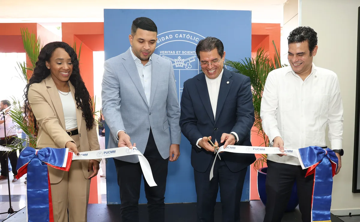 PUCMM celebra exitosamente su feria de empleo con más de 1,800 participantes