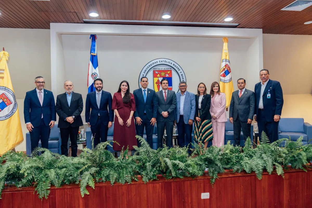 PUCMM y CNSS conmemoran 24 años de la Ley de Seguridad Social