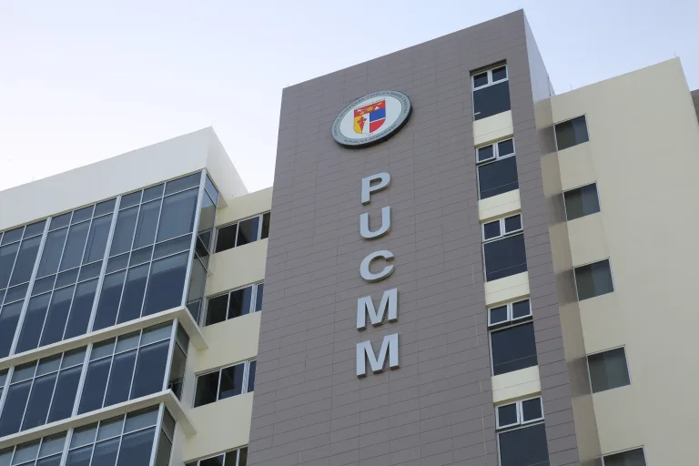 PUCMM lidera ranking internacional UNIRANKS 2025
