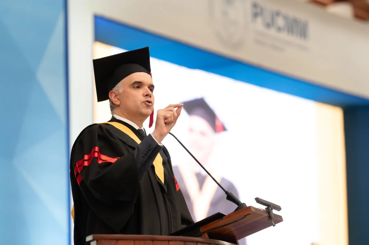 Discurso del orador Luis Miguel de Camps,en la 112 graduación PUCMM