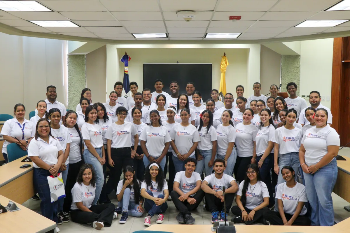 PUCMM promueve carreras STEM a jóvenes del Campamento de ONAPI