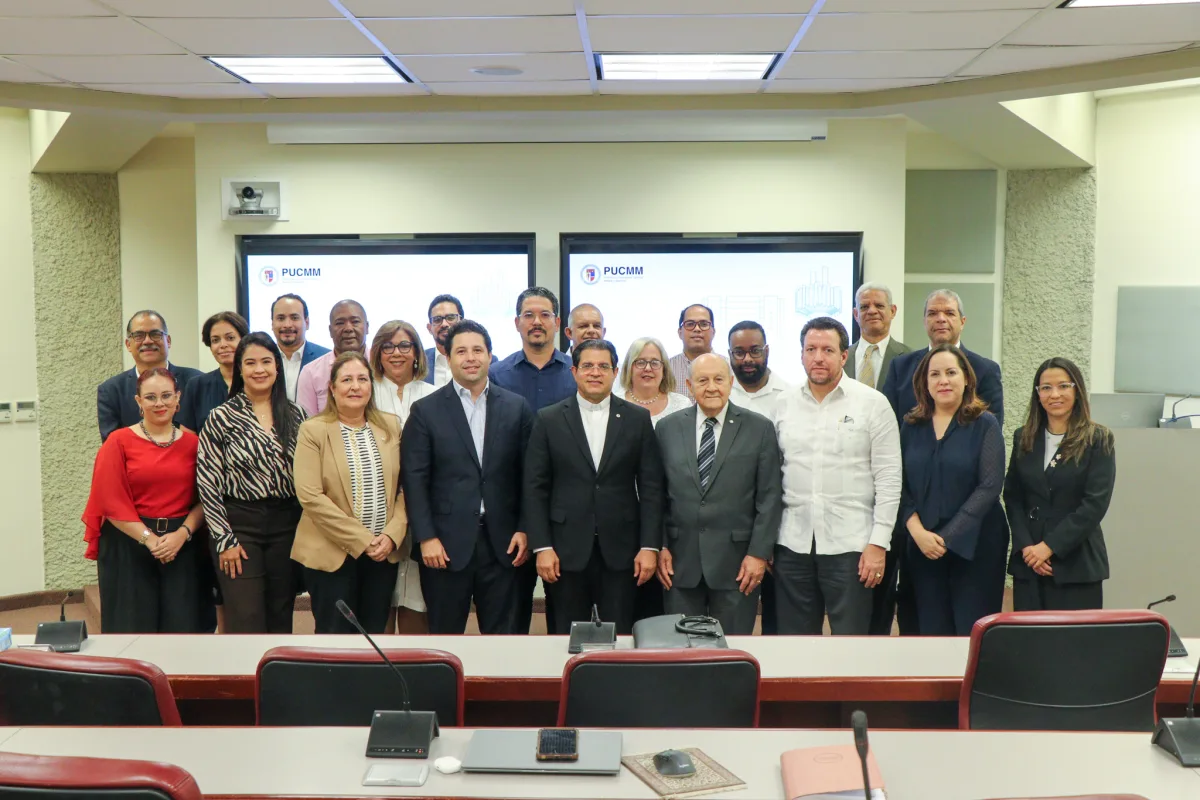PUCMM sede del primer encuentro del Comité Científico del Hub Punta Bergantín