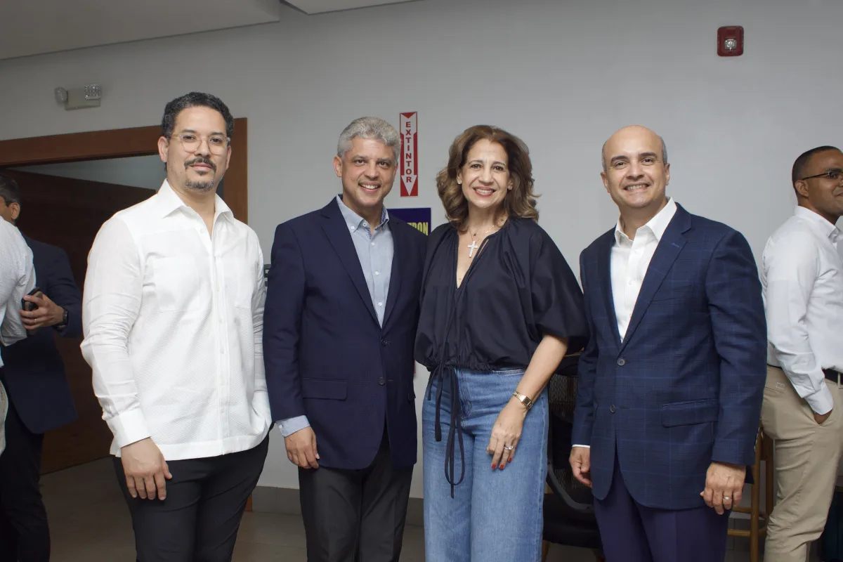 César Santos, Rubén Abreu, Mercedes Carmen Capellán y Oscar Frías.