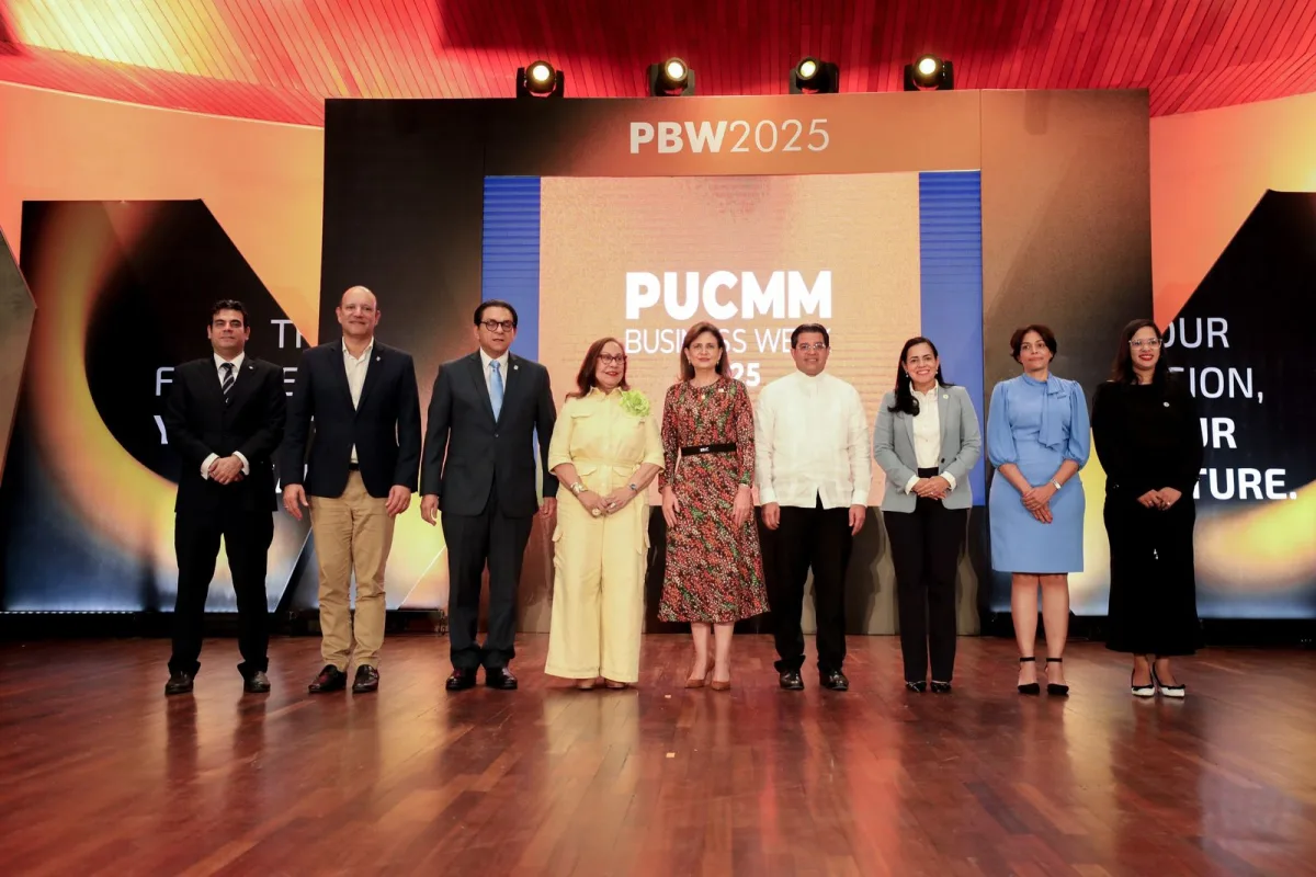 Escuela de Negocios da inicio a PUCMM Business Week2025