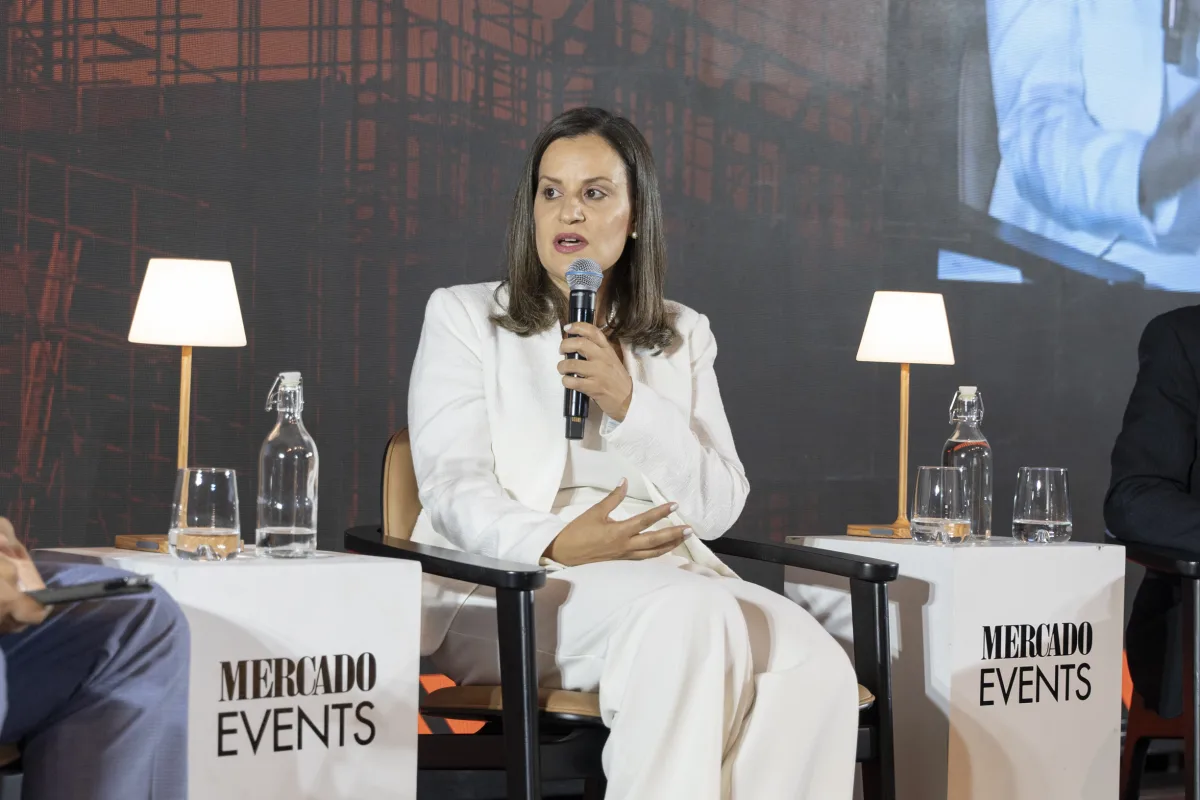 Decana de Ingeniería de PUCMM participa en Construction Summit–Región Norte