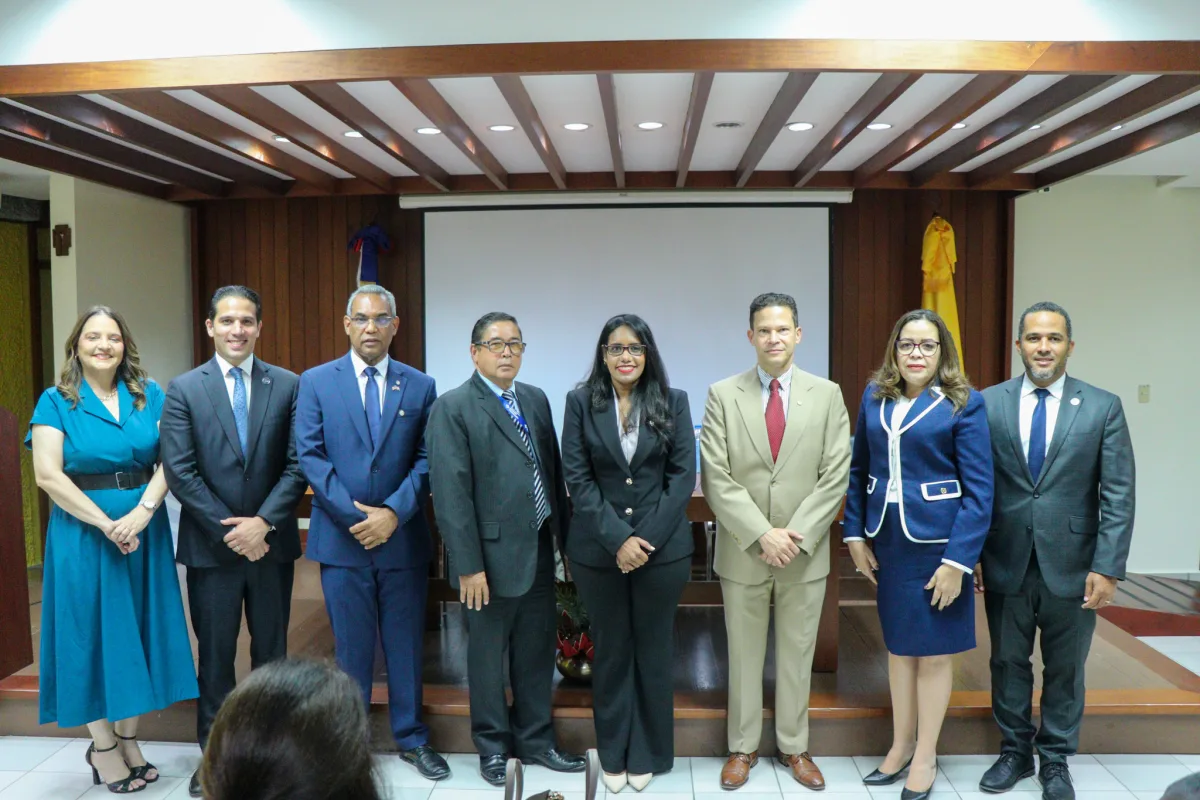 Escuela de Derecho analiza Actualización Normativa Inmobiliaria