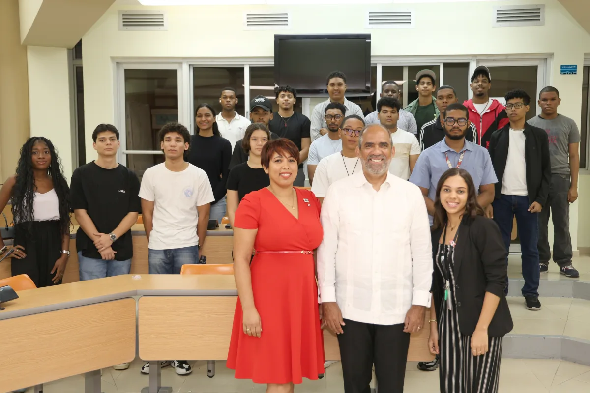 PUCMM promueve conciencia ciudadana con conferencia “Hacia una comunidad libre de residuos”