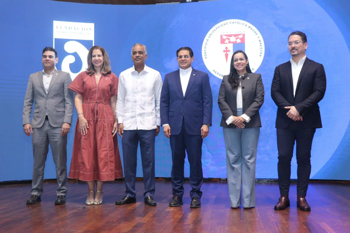 Expertos del sector eléctrico analizan desafíos del cambio climático y la energía