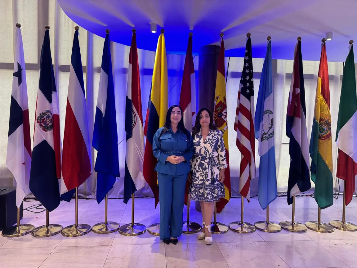 Directoras de la Escuela de Turismo participan en Congreso Internacional en Panamá