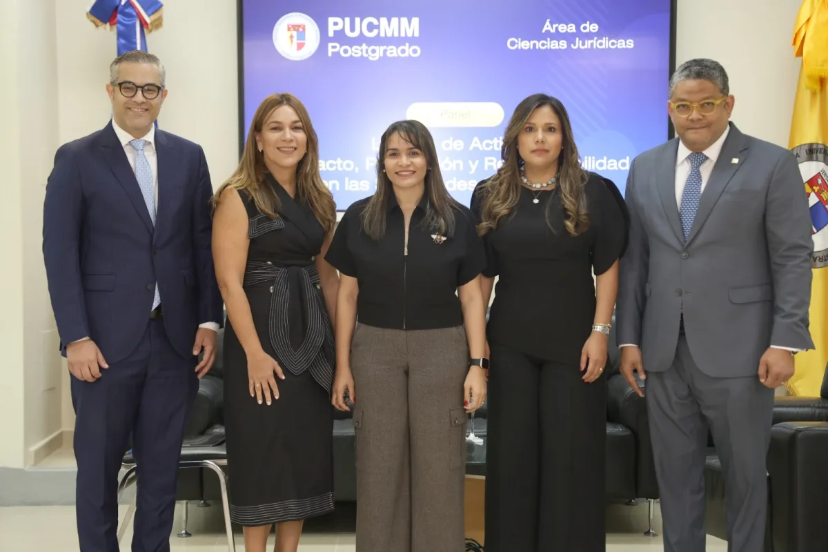 PUCMM realiza panel sobre prevención del lavado de activos en las sociedades comerciales