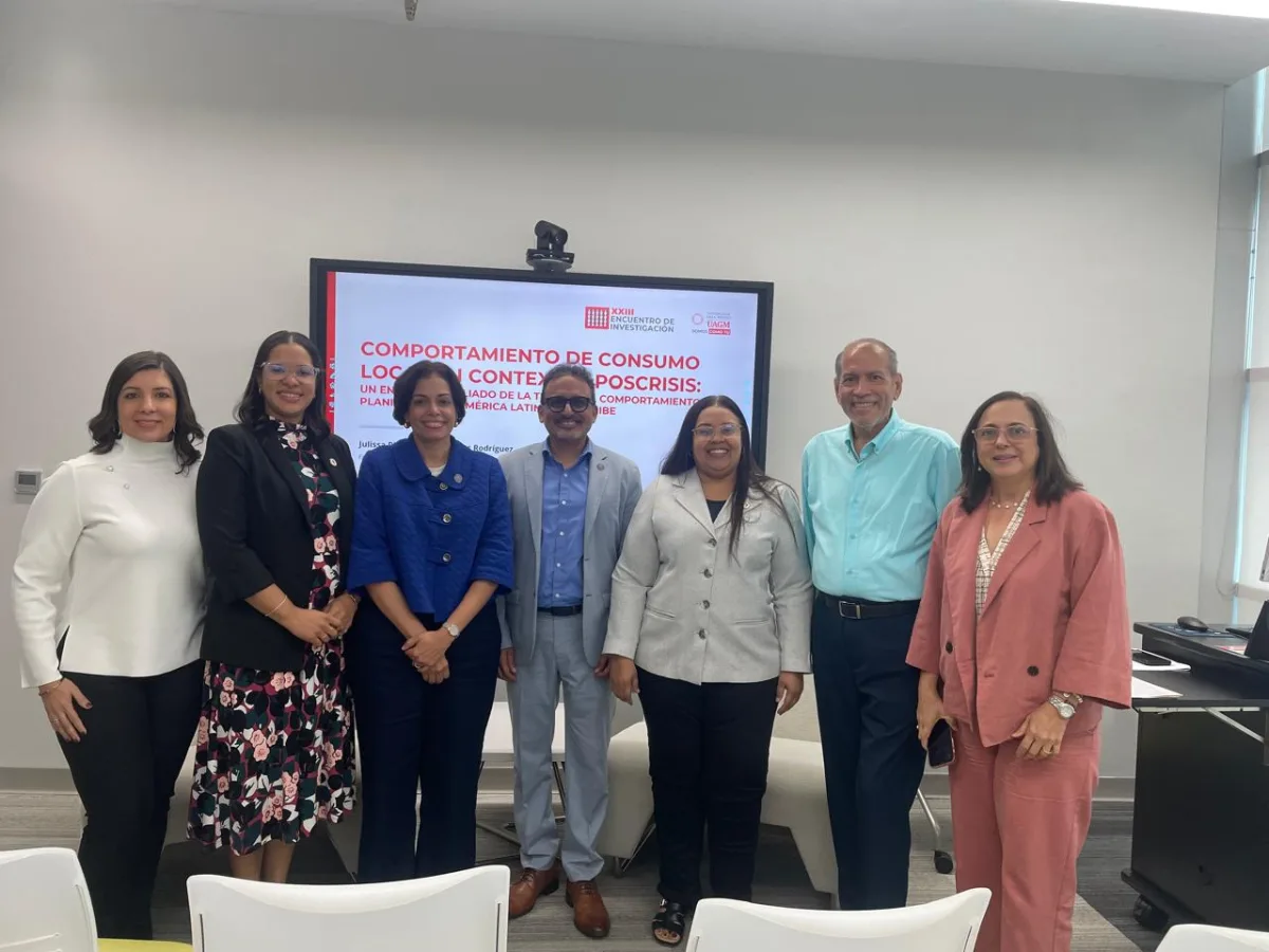 Profesoras presentan investigaciones en congreso internacional en Puerto Rico