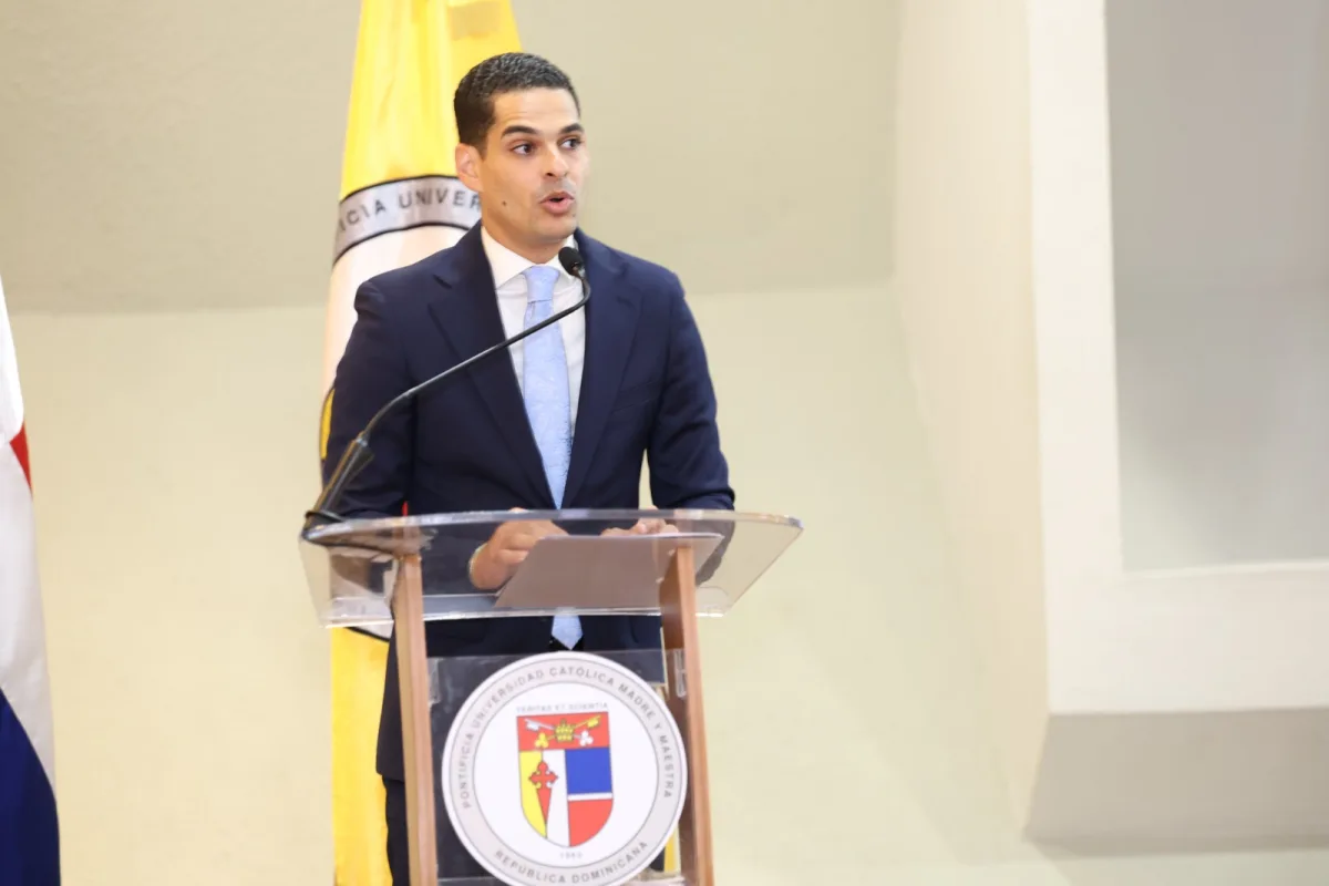 Roberto Medina