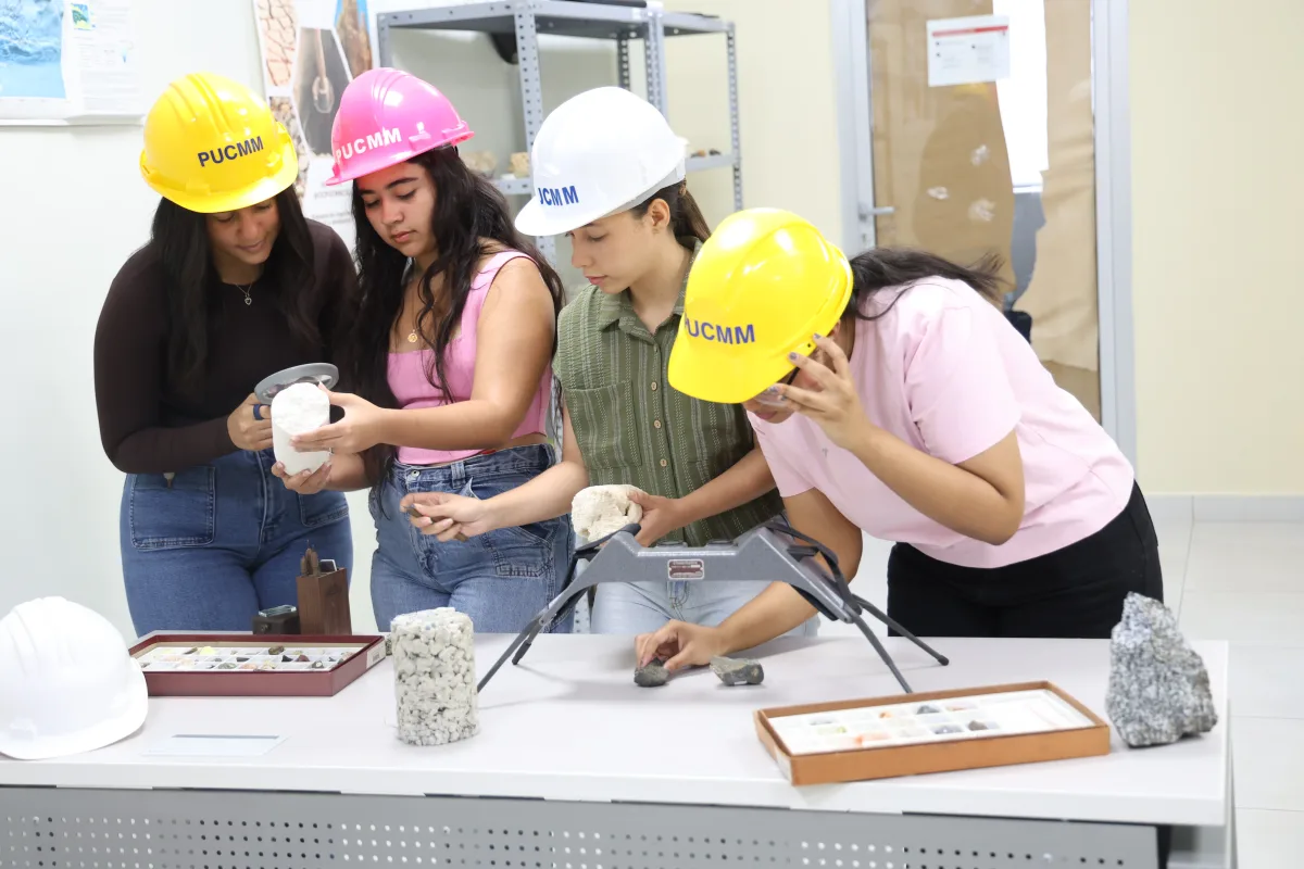 A las niñas: anímense a ser ingenieras y confíen en todo lo que pueden lograr