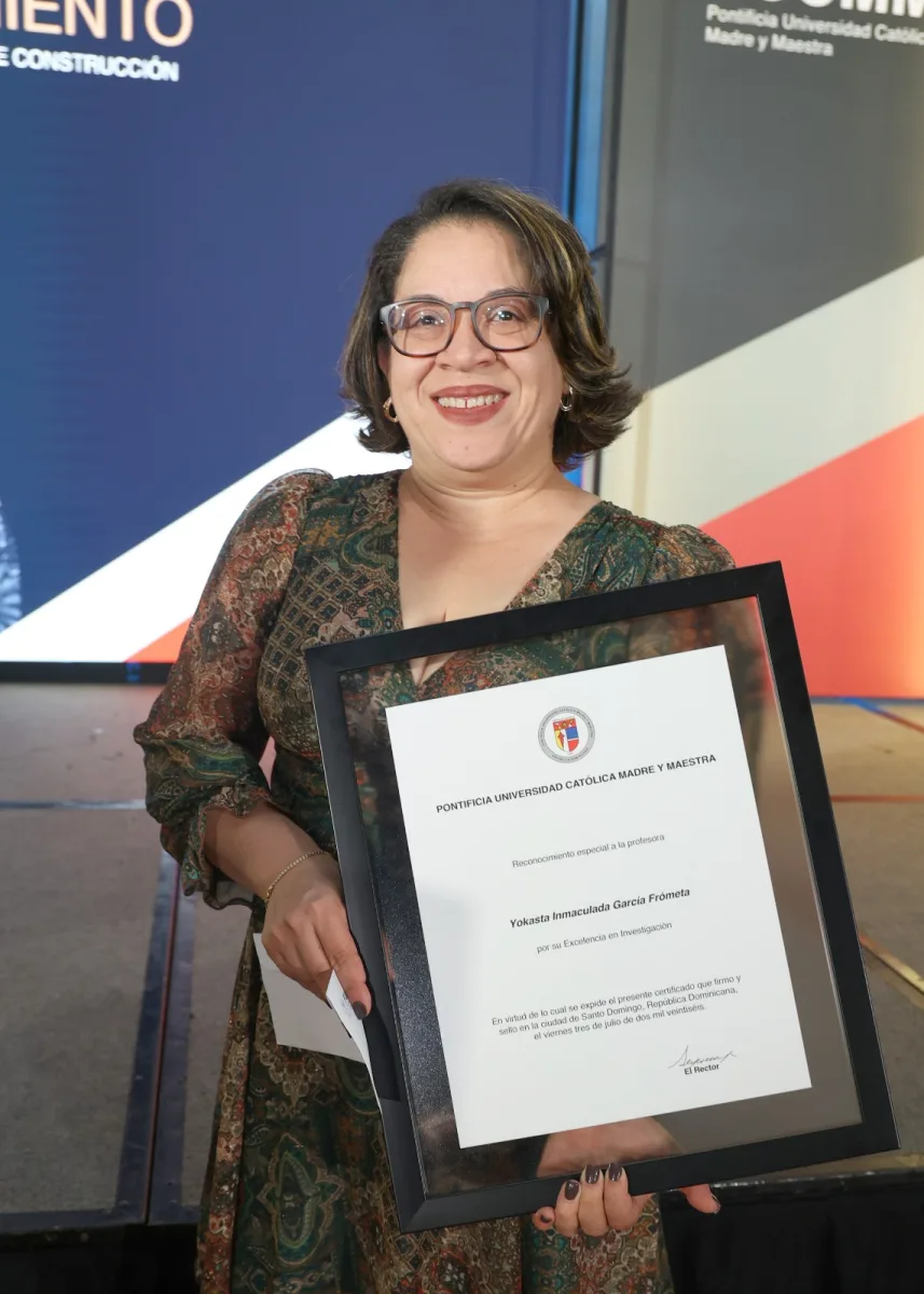 Yokasta Inmaculada García, por Excelencia en Investigación