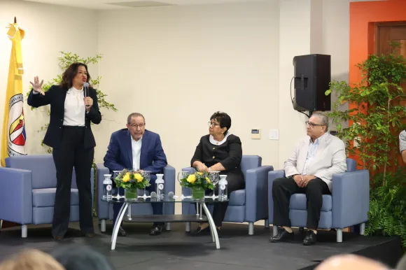 Paula Disla, Luis Beltre, Evarista Matías y Oscar Amargós, represente del PRM