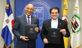 Director de la OPRET y rector de PUCMM en la firma de acuerdo