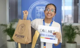 Laura Sanchez se gradua como tecnico den PUCMM 3