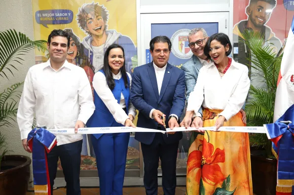 Secilio Espinal inauguración cafeteria Eat Gallery
