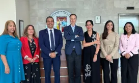 VISITA DE NEBRIJA A PUCMM EN VERTICAL